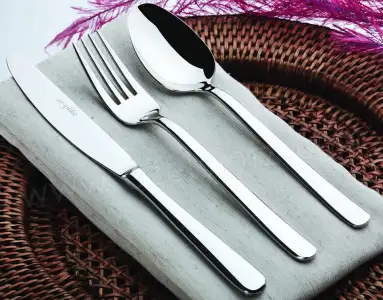 $Ar-yildiz-Kristal-89-parca-catal-bicak-kasik-takimi.webp