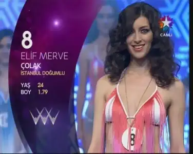 $8-Elif-Merve-&#199;olak.jpg