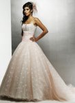 $polka-dotted-wedding-dress-1.jpg