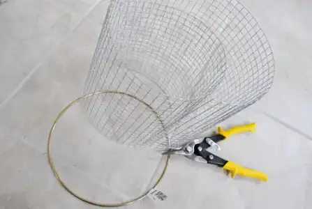$CPL-Contemplating-Wire-Ring.webp