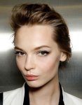 $hbz-Modern-Cat-Eyes-Dolce-e-Gabb-makeup-trend-ss12-de.jpg