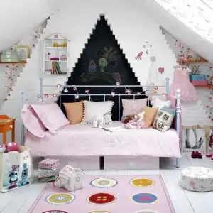 $96-00000c480-bc33_orh550w550_girls-bedroom-pink.webp