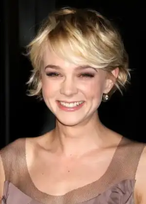 $carey-mulligan-hairstyle1.webp