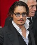 $220px-Johnny_Depp_%28July_2009%29_2.jpg