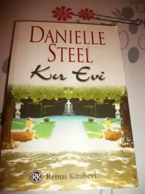 $danielle steel k&#305;r evi.jpg