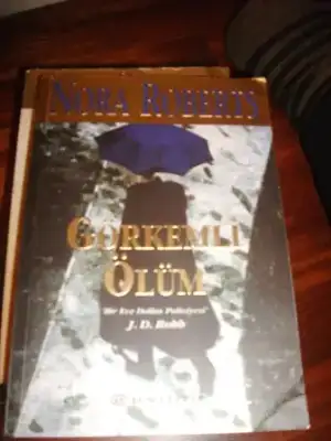 $nora roberts g&#246;rkemli &#246;l&#252;m.jpg