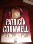 $patricia cornwell &#246;l&#252;ler kitab&#305;.jpg