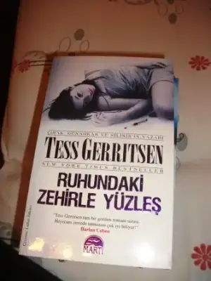 $tess gerritsen ruhundaki zehirle y&#252;zle&#351;.jpg