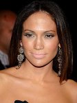 $JLo-celebrity-makeup-gone-wrong.jpg