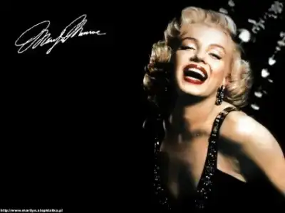 $marilyn-monroe-wallpaper_422_11544.webp