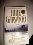 $julie garwood the secret.jpg