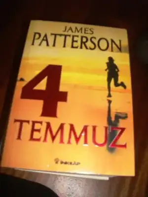 $james patterson 4 temmuz.jpg