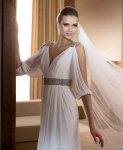 $pronovias_2011_wedding_gown_famosa.jpg