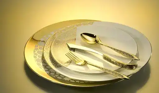 $Alt&#305;n-yald&#305;zl&#305;-porselen-yemek-tak&#305;m&#305;-modeli.webp