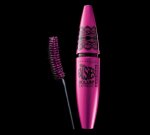 $model_shot_volum-express-the-falsies-black-drama-mascara_114054.jpg