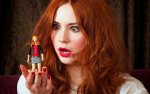 $Karen-with-action-figure-karen-gillan-20744843-500-315.jpg