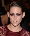 $kristen-stewart-met-gala-07may13-12.jpg