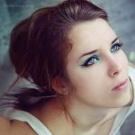 $turquoise-makeup-and-blue-eyed-girl-300x300.jpg