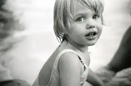 $angelina-jolie-as-a-kid.webp