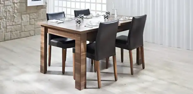 $6fd4361b-7a60-4a2f-9262-e19666691b54CASSINA_TV_splash_03.webp