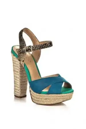 $ysandal.webp