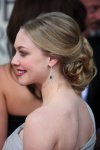 $Amanda+Seyfried+Updos+Loose+Bun+QHZQwfRH3ugl.jpg