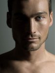 $Andy-Whitfield-13.jpg