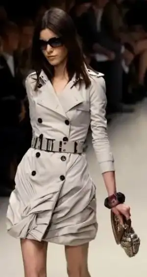 $classic_burberry_trench_coat.webp