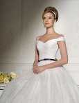 $2011sweetheartneckline.jpg