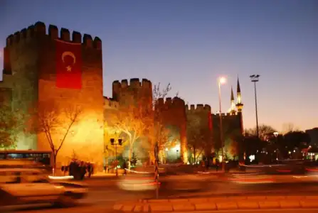 $Kayseri-walls-sardic1.webp