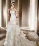 $pronovias-2011-straplez-gelinlik.jpg