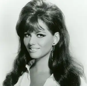 $claudia_cardinale_gallery_2.webp