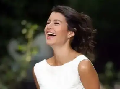 $beren_saat_kosem_sultan.webp