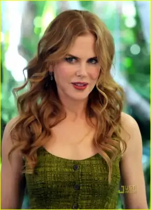 nicole-kidman-hfpa-luncheon-18.webp