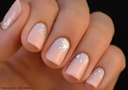 nails2.webp