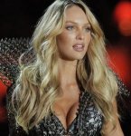 $Victorias-Secret-Fashion-Show-2010-un-tartismasiz-yildizi-Candice-Swanepoel.jpg