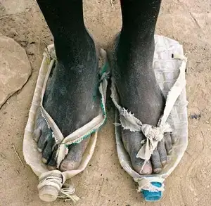 $slipper-van-waterfles1.webp
