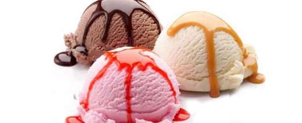 Sütlü Kaymaklı Dondurma Tarifi Resimli Anlatım